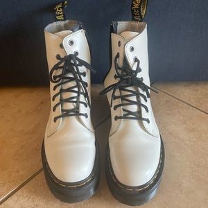 Dr. Martens Jadon boot in white